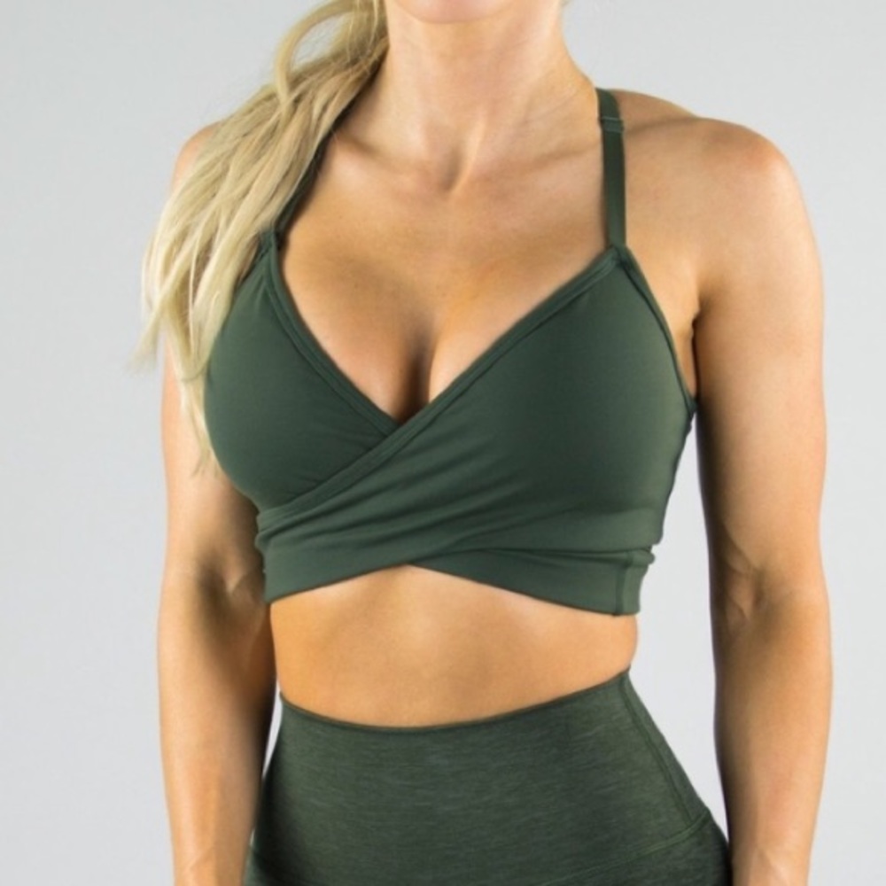Alphalete wrap bra